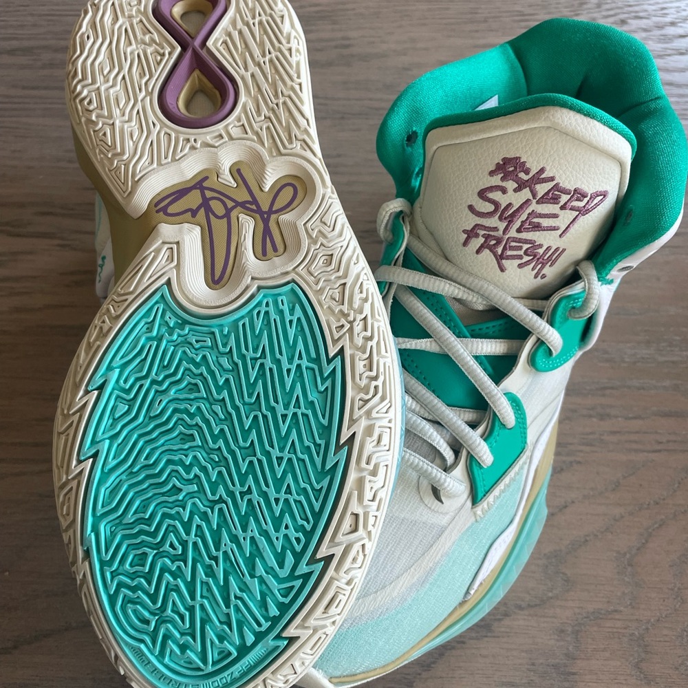 Nike Kyrie Infiniti Sue Bird 2022 basketball shoe. Like new in box.